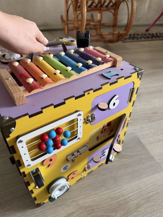 Продам Бізікуб