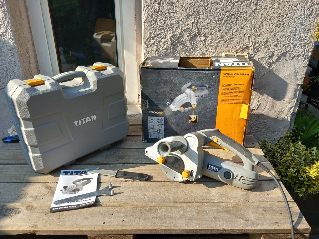 Bruzdownica Titan  1700 W
