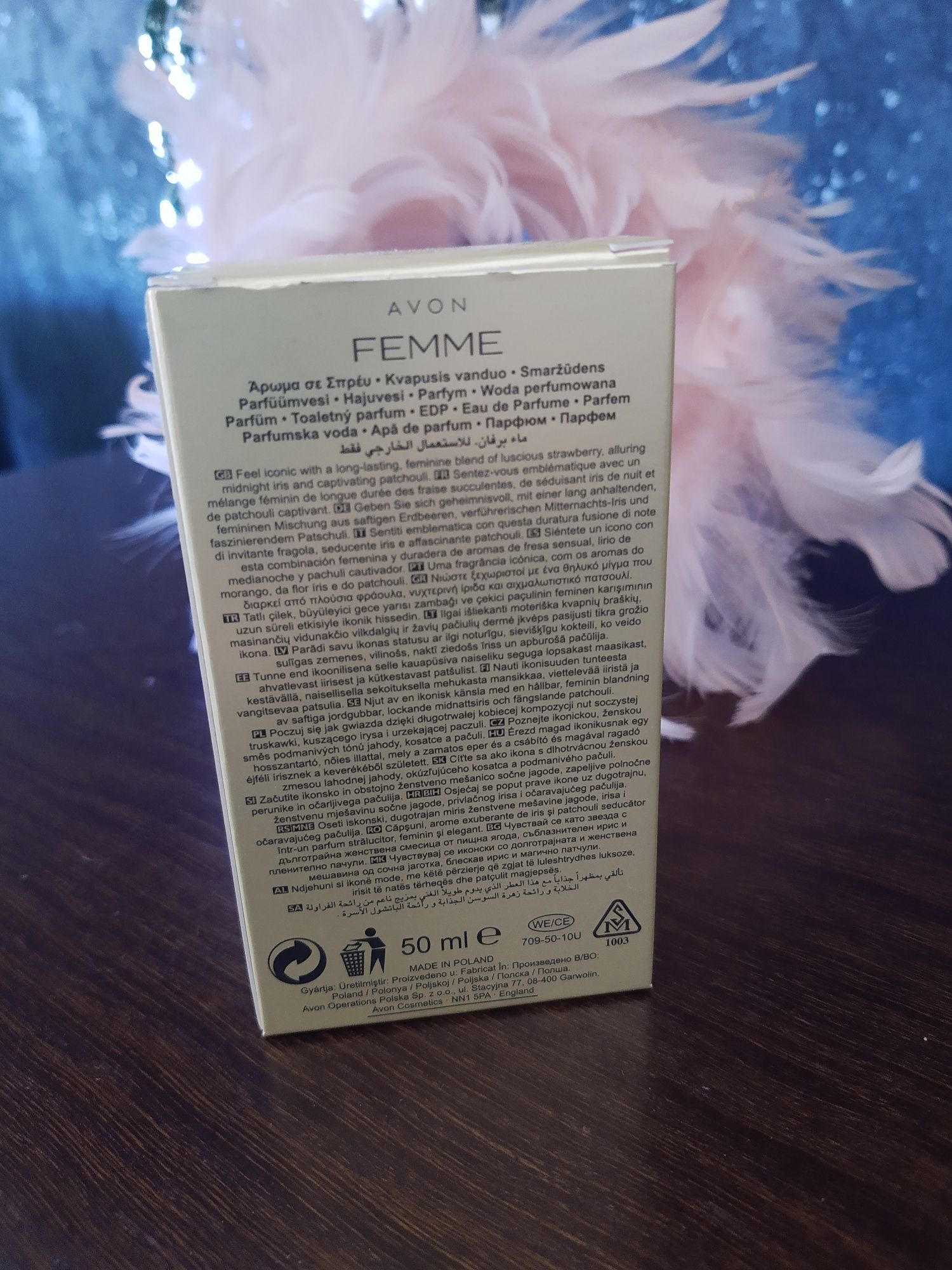 Perfumy damskie Avon Femme Icon 50 ml nowe
