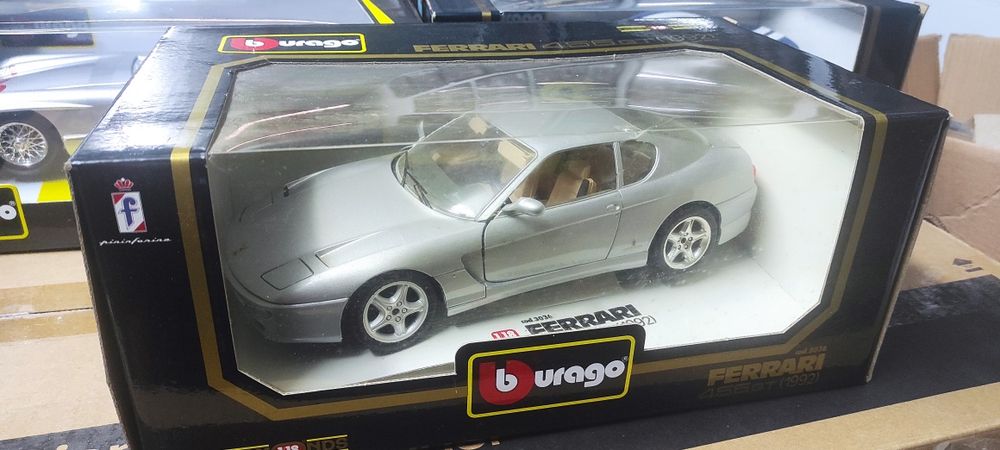 1/18 Ferrari 456 GT Burago carro coleção miniatura