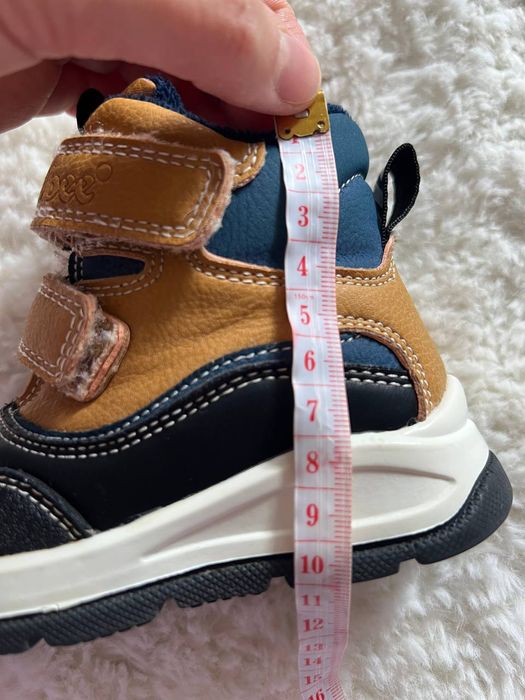 Дитяче  зимове взуття