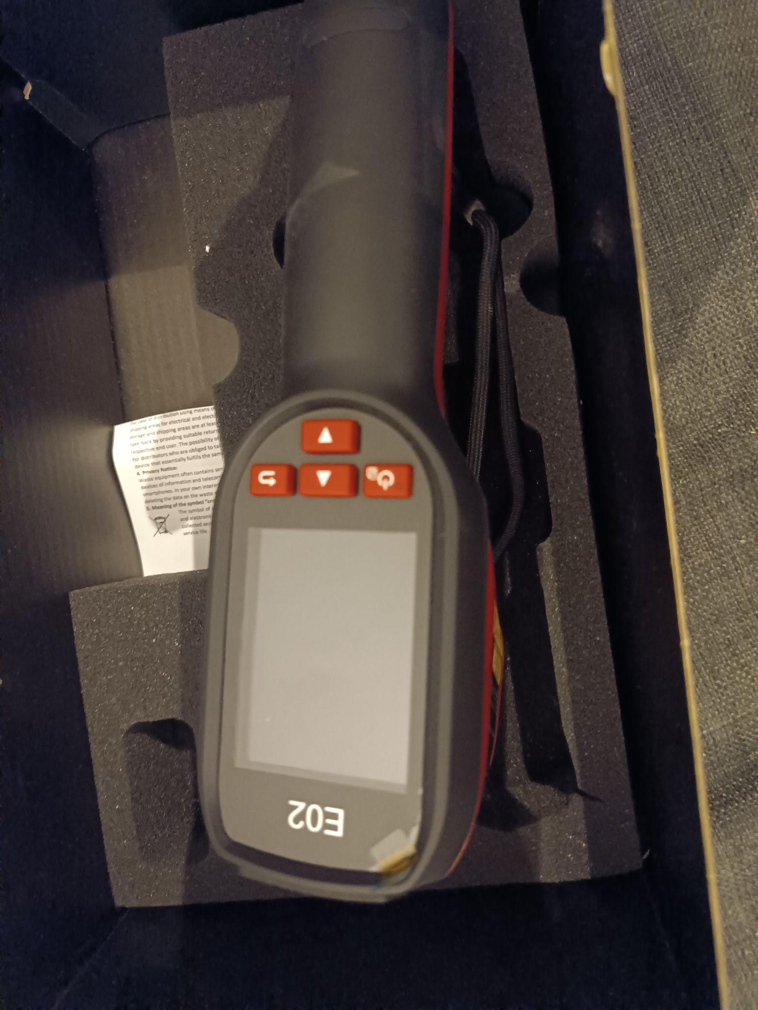 Kamera termowizyjna hikvision model e02