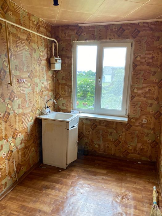 Продам двокімнатну квартиру