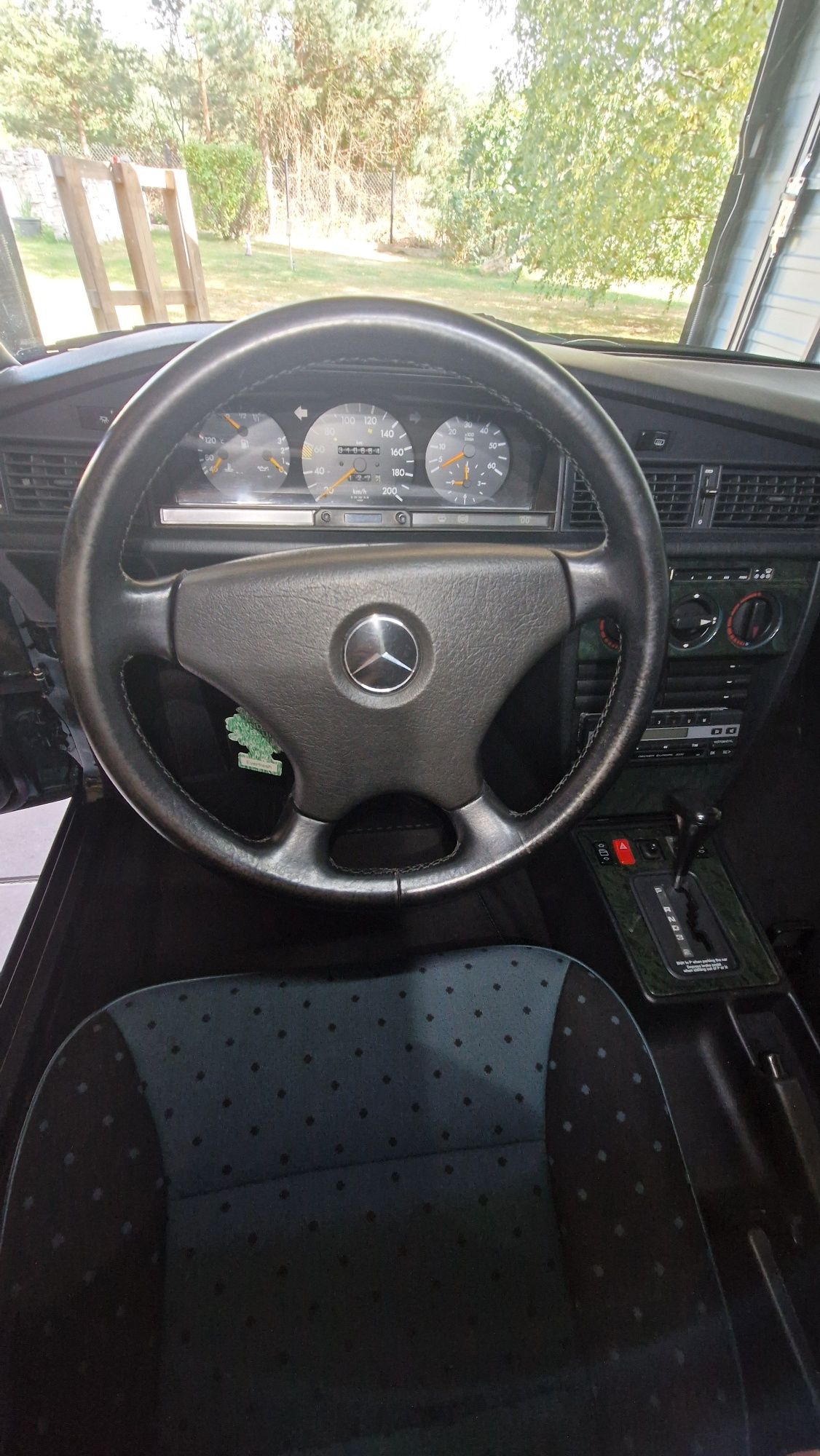 Mercedes w201 2.5D Avantgarde Verde