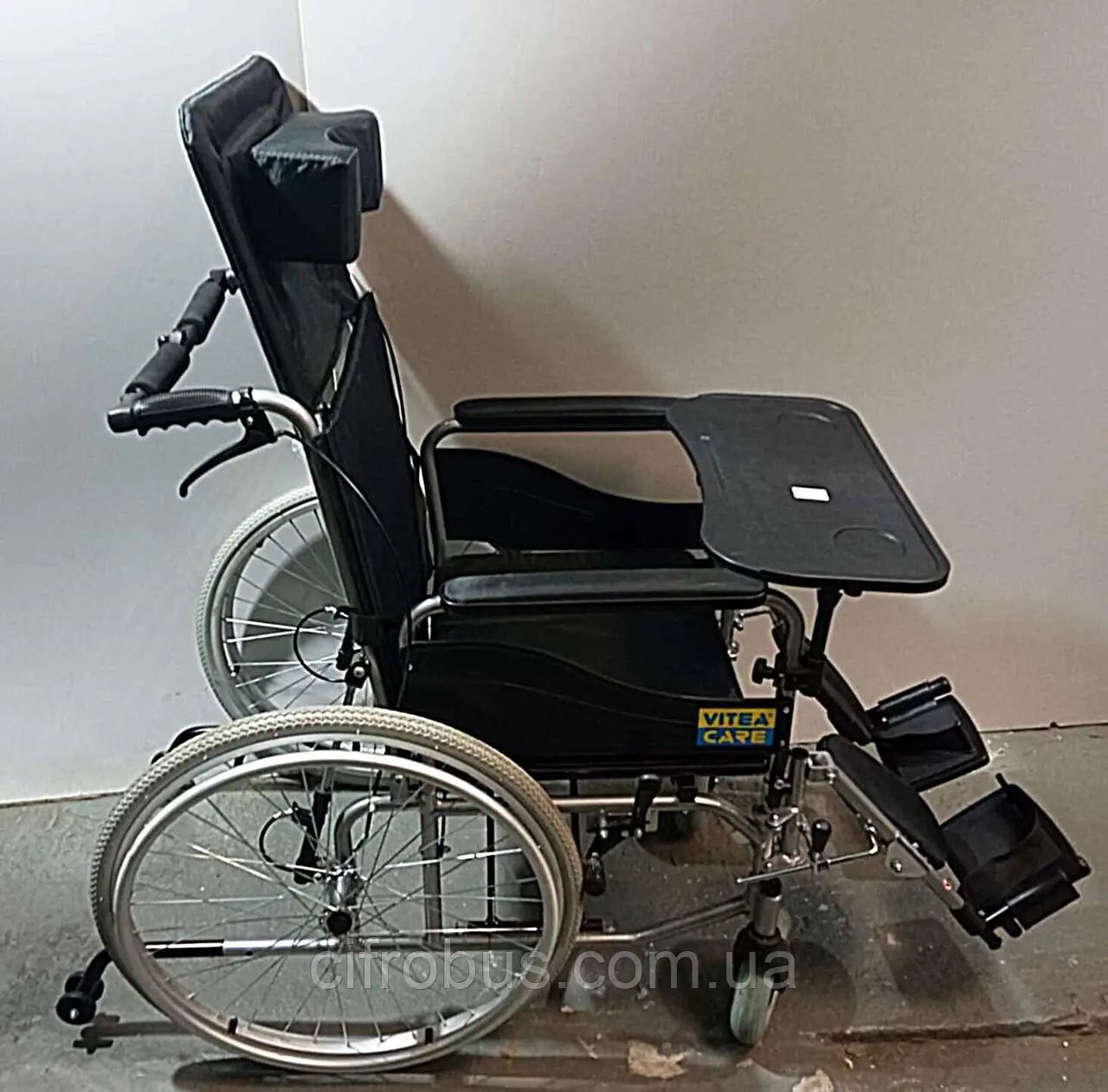 Кресло-коляска для инвалидов Vitea Care VCWK7 Wheelchair