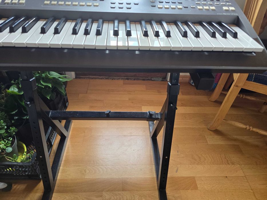 Keyboard  Yamaha PSR-S670