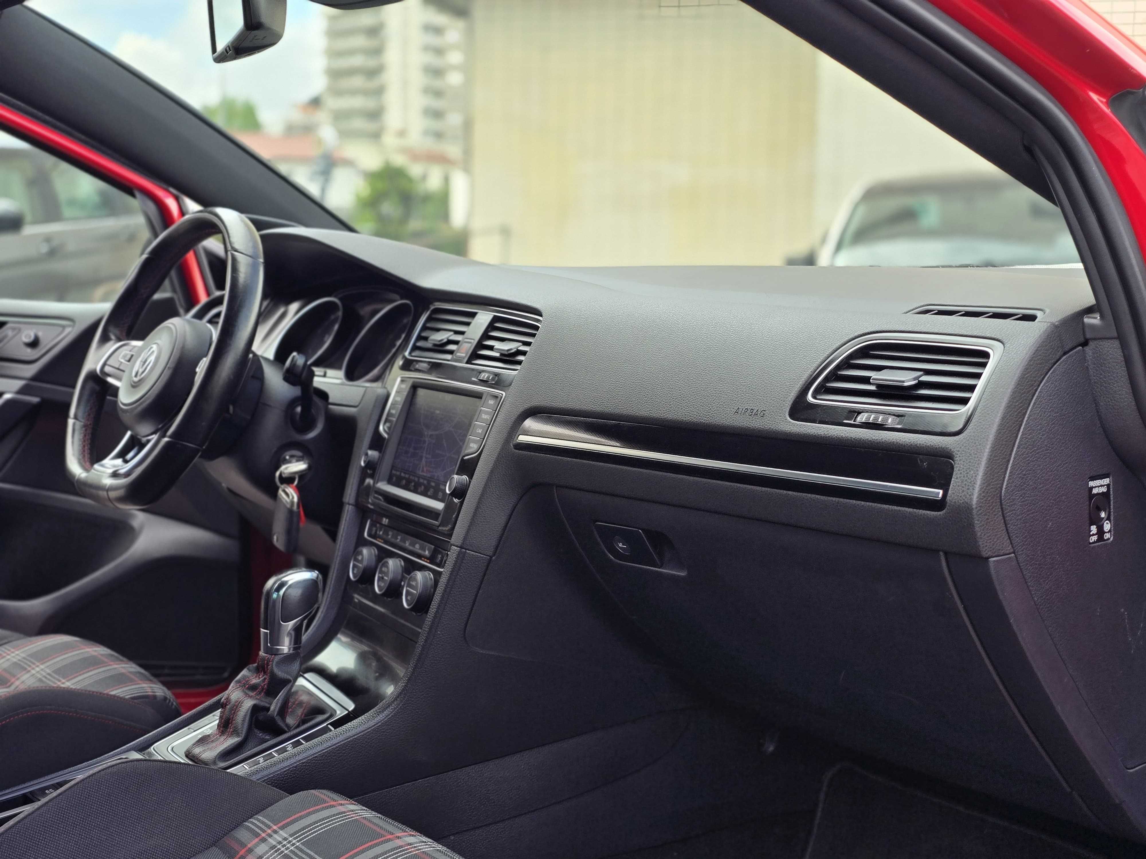 VOLKSWAGEN GOLF 7 GTI 2.0TSI 220CV DSG "FULL EXTRAS"