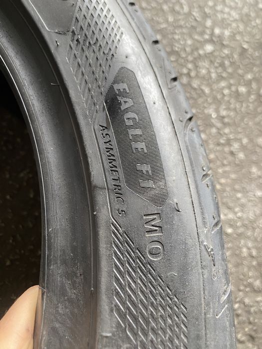 Pneus 255/40/18 Goodyear Eagle F1 ASYM - Semi-Novos