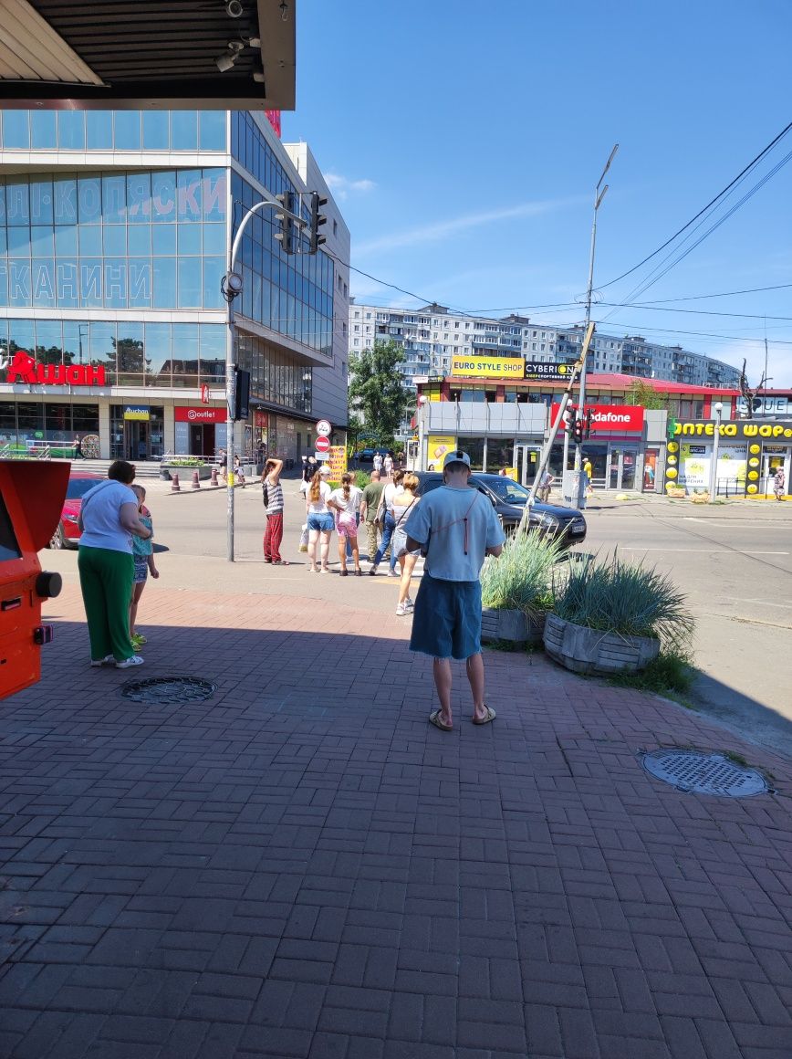 фасад Топ локація 9 КВ м  метро Дарница