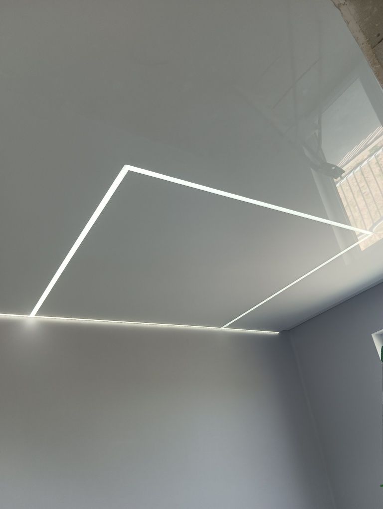 Sufit z oświetleniem LED