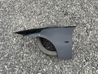 BMW E90 переднє ліве Крило е91 крила на е90 чорне R Крилья Шрот Е91