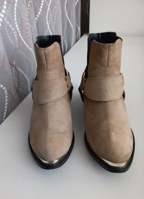 Казаки River Island,замша