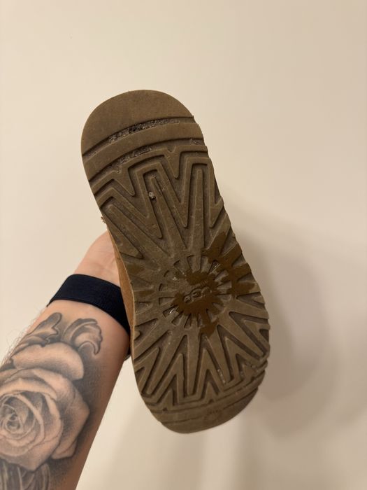 Kozaki śniegowce botki trzewiki UGG S/N 5815 EU38