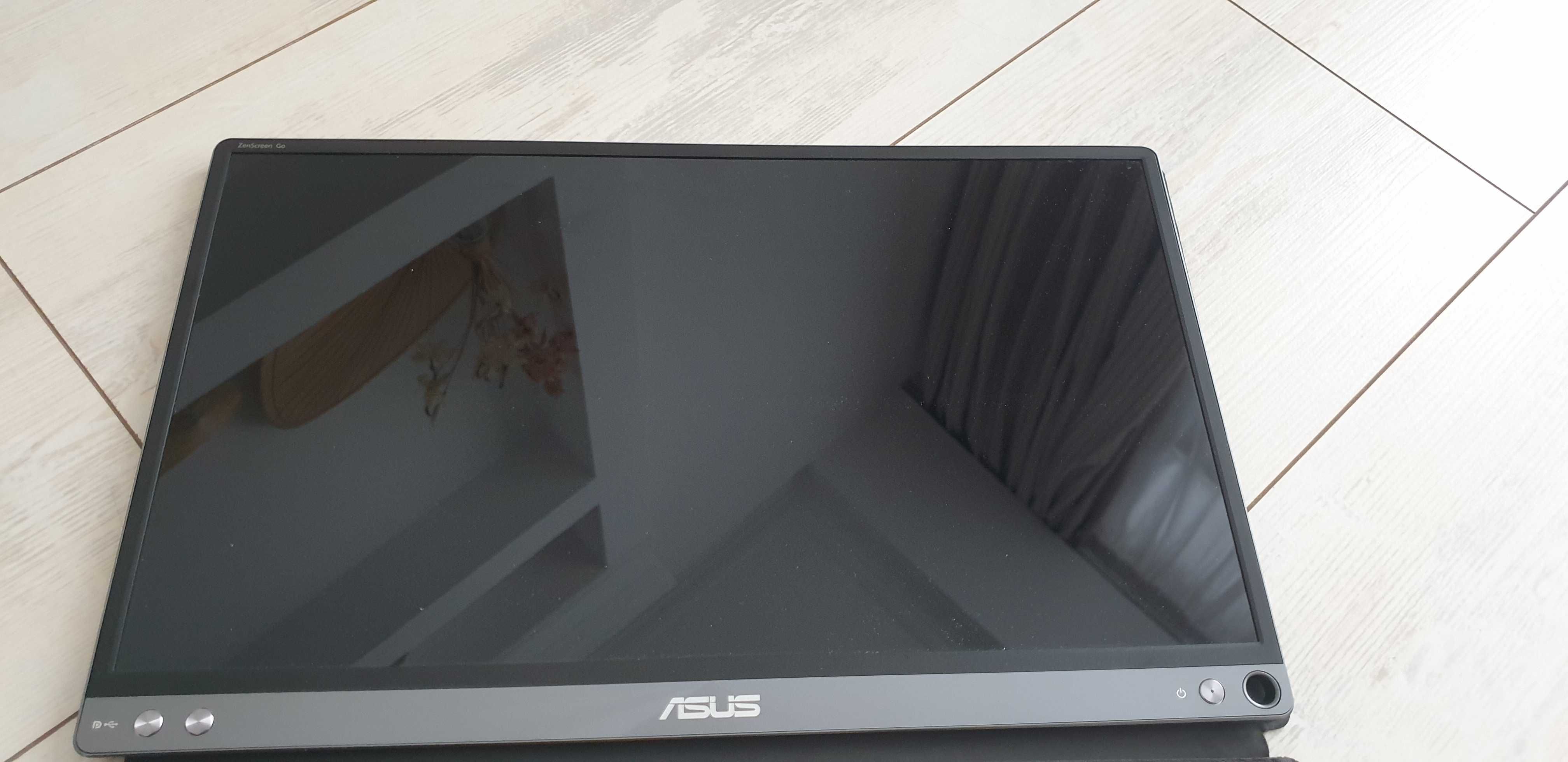 Asus ZenScreen Go MB16AP