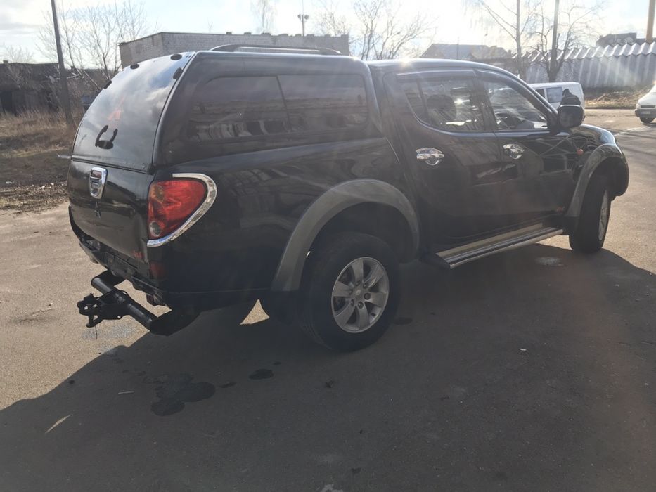 Розборка Разборка Міцубісі Л200 Mitsubishi L200 4x4 2.5tdi automat