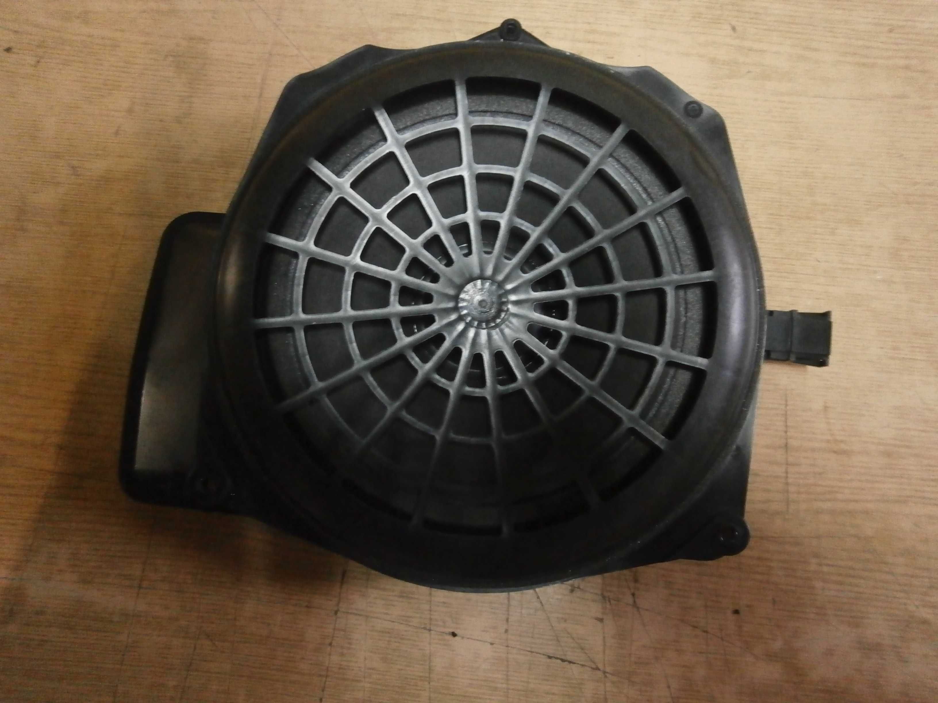 audi a4 b6 b7 głośnik subwofer oryginalny