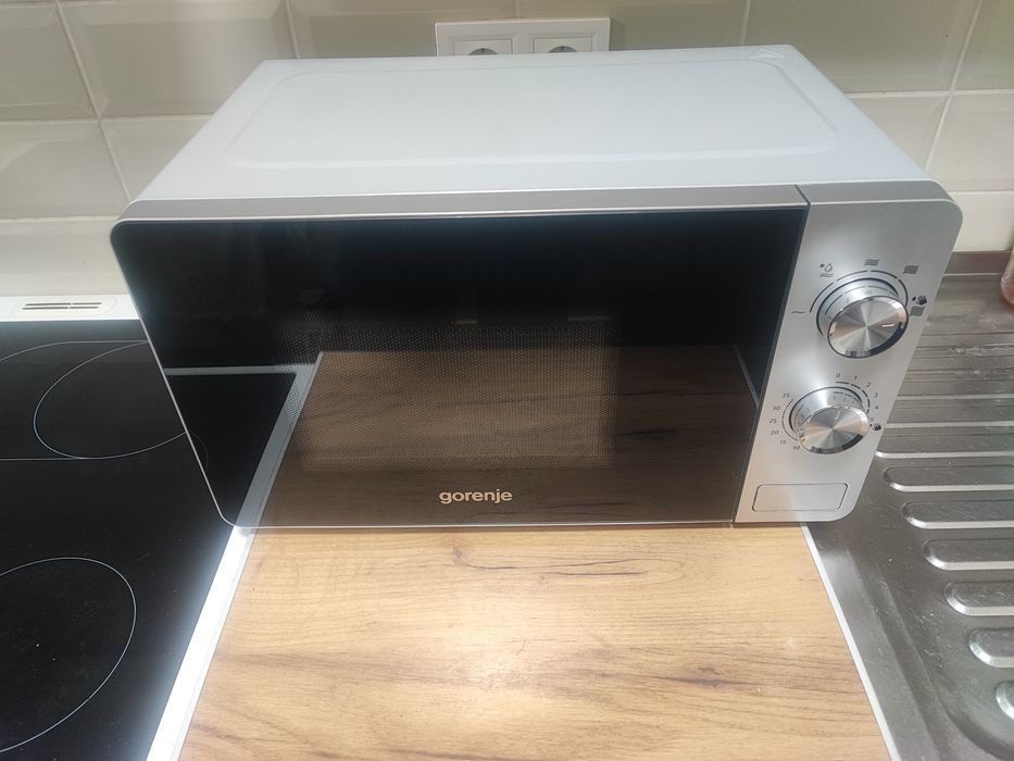Gorenje MO17E1S мікрохвильова піч микроволновка