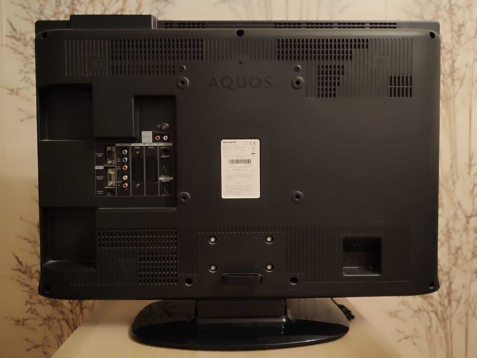 Телевізор 32" Sharp Aquos LC-32RD8E-BK