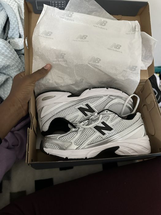 Ténis New Balance 740