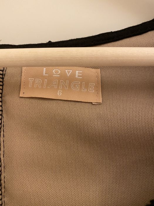 Sukienka koronkowa czarna 34