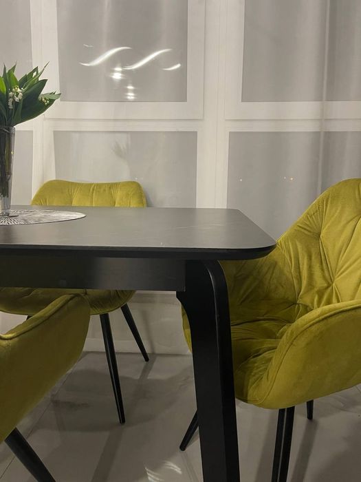 Продам кухонний стіл