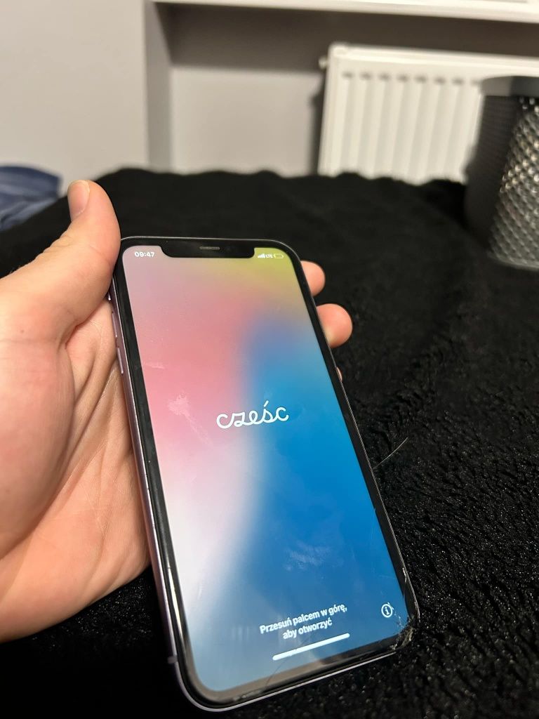 Iphone 11 (brak soczewki w aparacie)