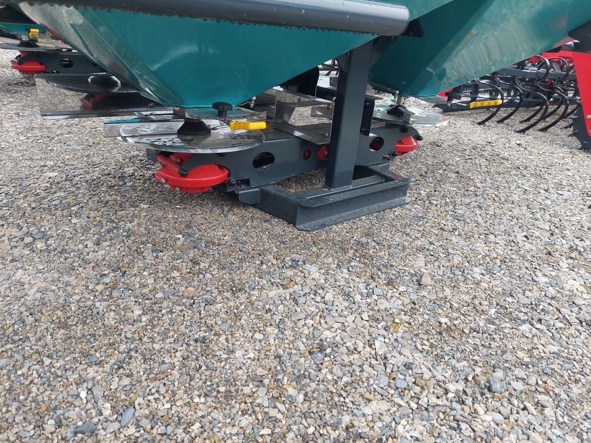 Rozsiewacz RNZ  D-POL 600l-2200l HIT CENOWY 2025R
