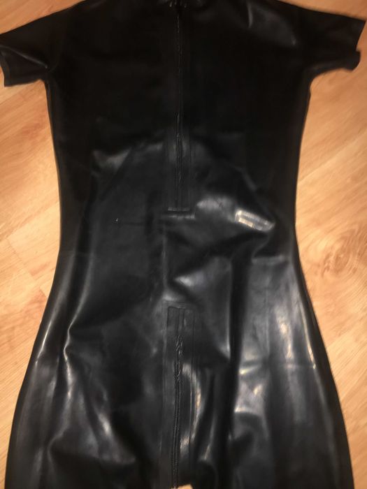 892/ PROMO Sylwester Kombinezon M czarny lateks latex 0,4 krótki rękaw