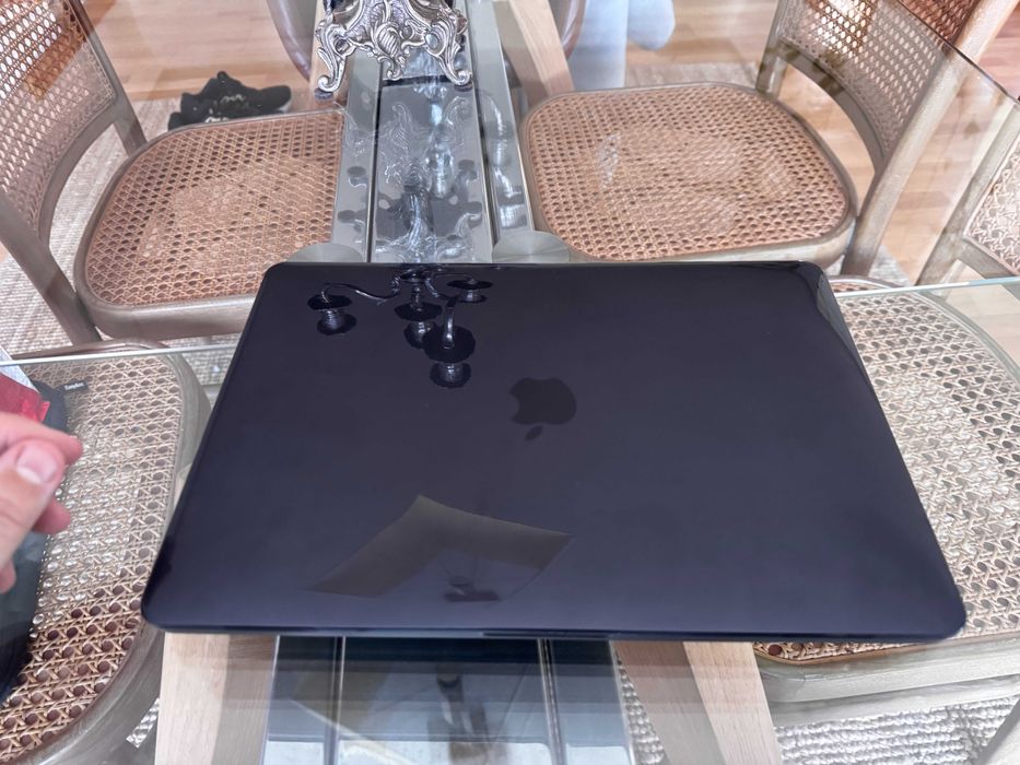 Macbook Pro intel i7 1,7Ghz - 16Gb RAM - 512Gb SSD HD - model A2251