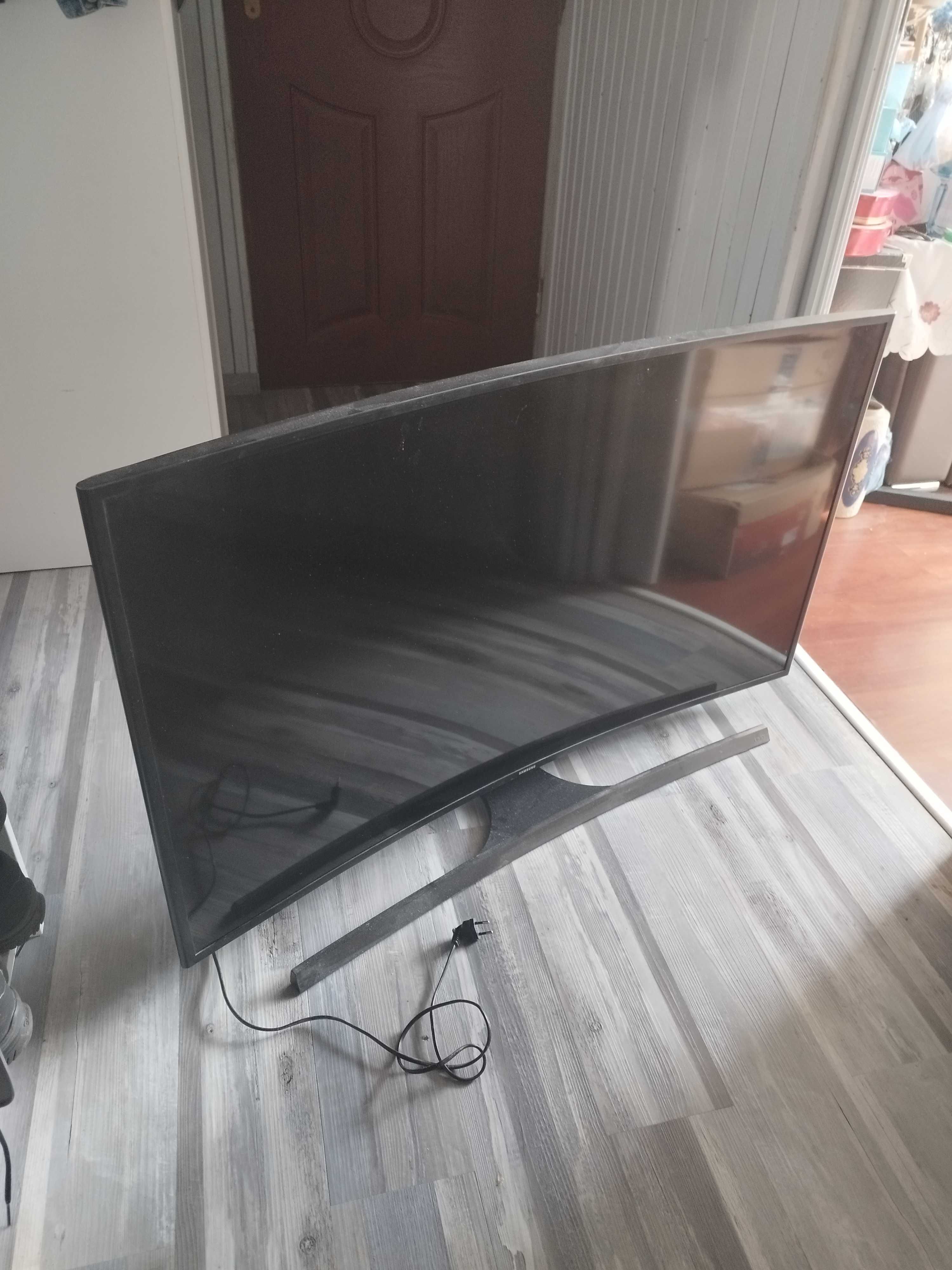 Telewizor Samsung 48 cali zakrzywiony