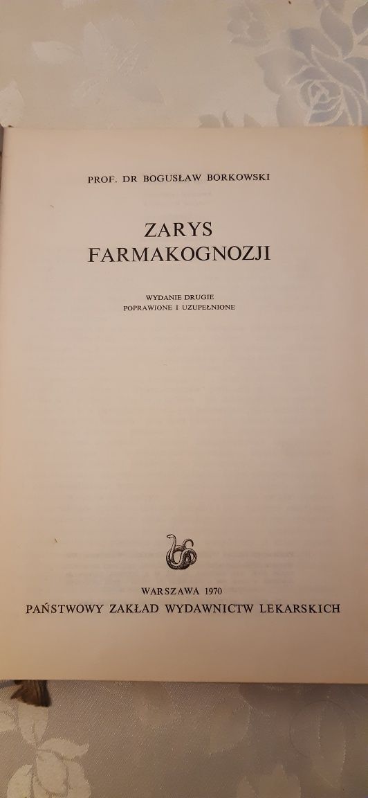 Zarys farmakognozji PZWL