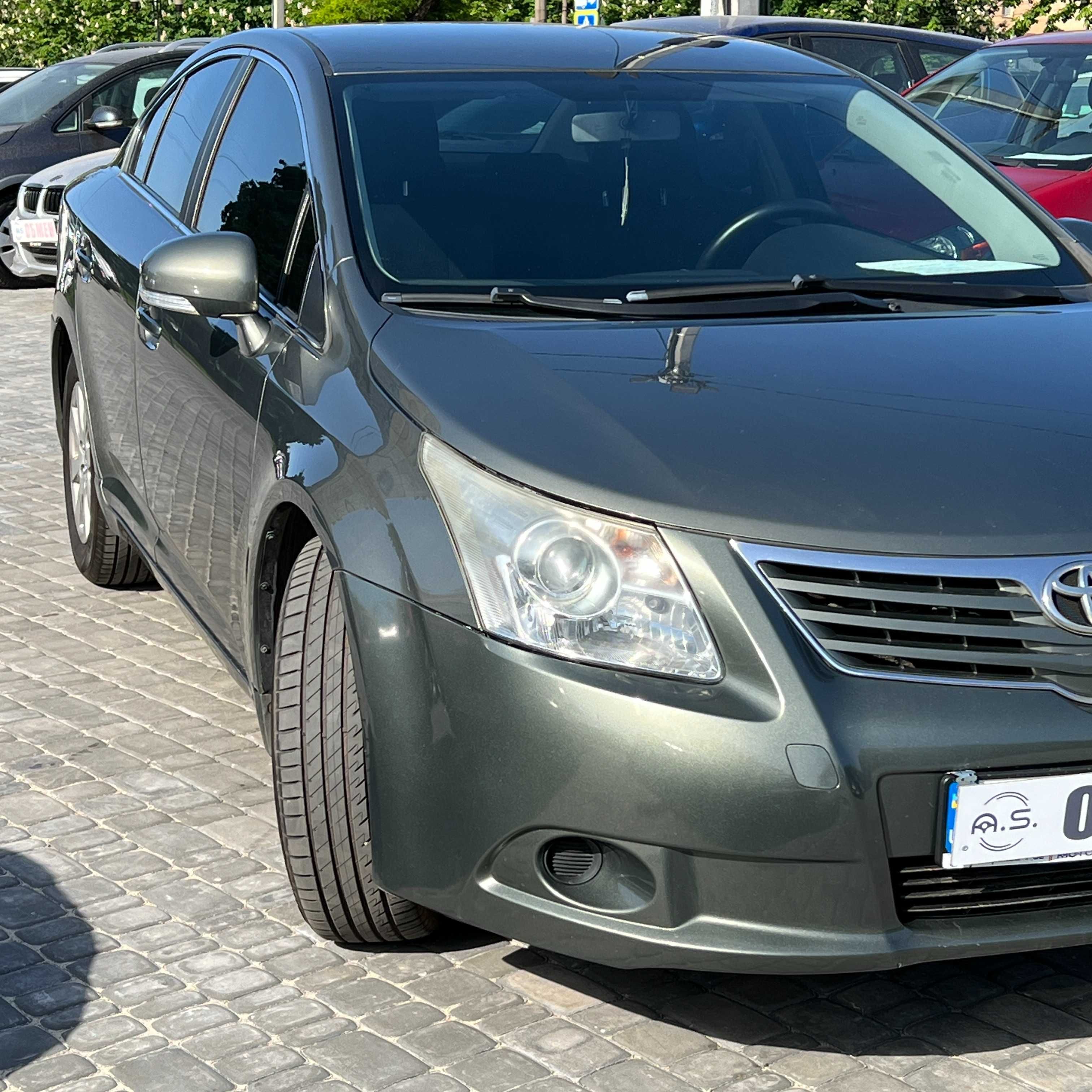 Продам Toyota Avensis 2010 рік можлива розстрочка, кредит, обмін!