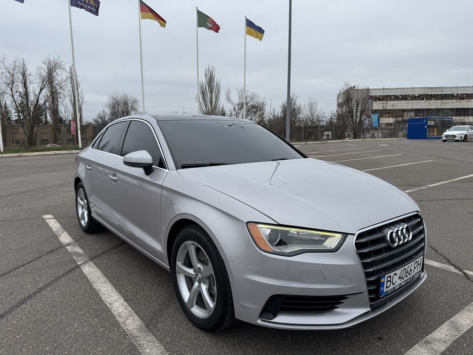 Ауди А3 2015 Год,Мотор 1.8 Бензин!Автомат!Панорама!