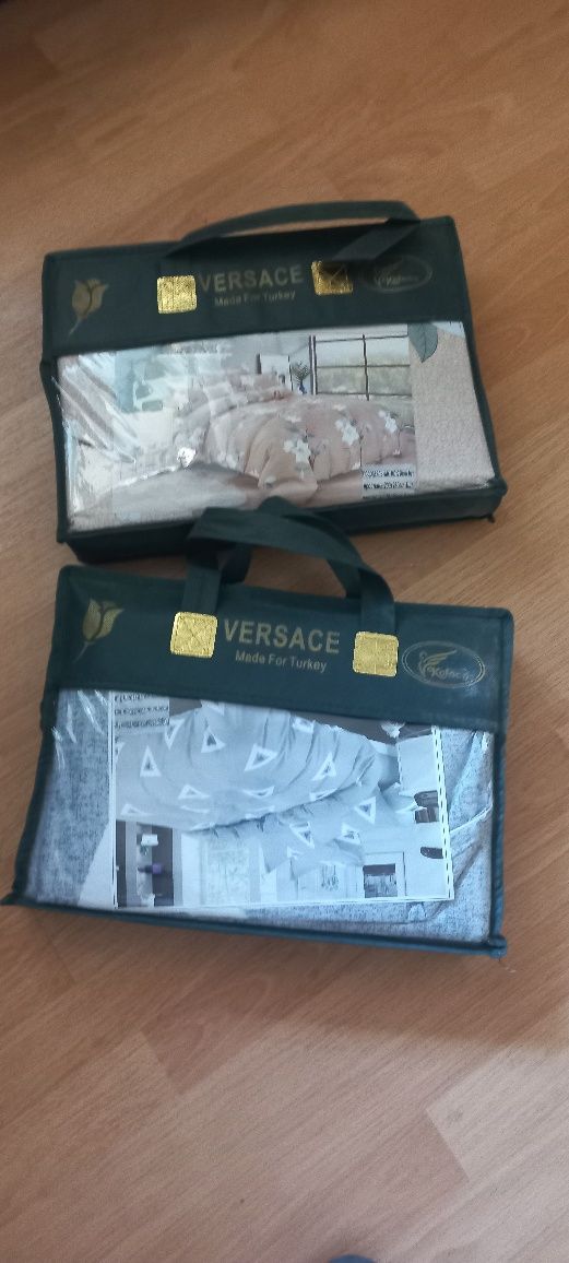 Versace.   Два комплекта постельного. Двуспальное.Турция.