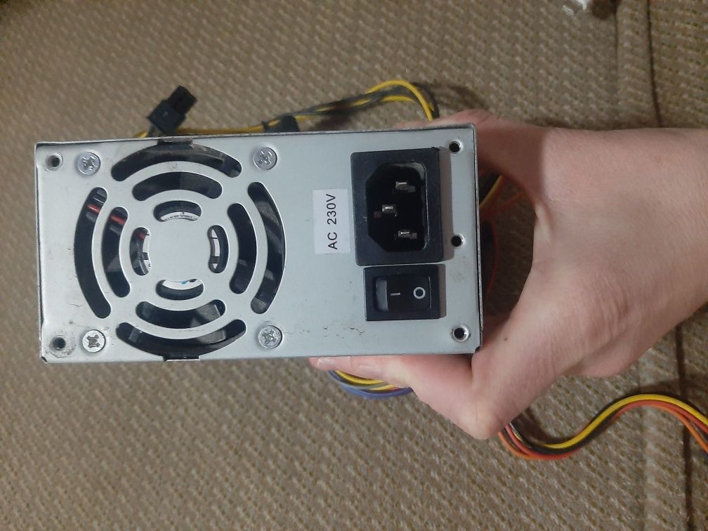 Блок живлення 180W