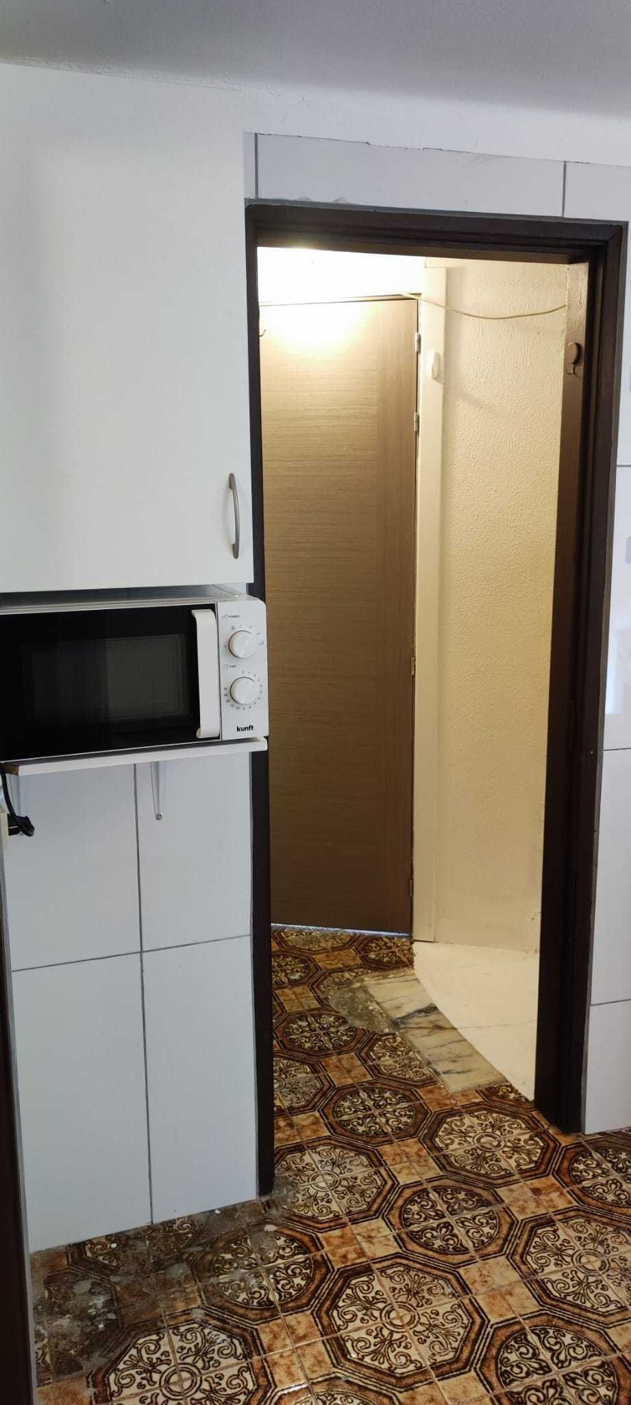 Apartamento T0 p/ Alugar Mobilado Zona histórica Coimbra 300m da UC