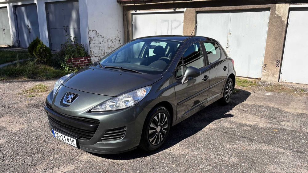 PEUGEOT 207, 2011 1.4 Benzyna