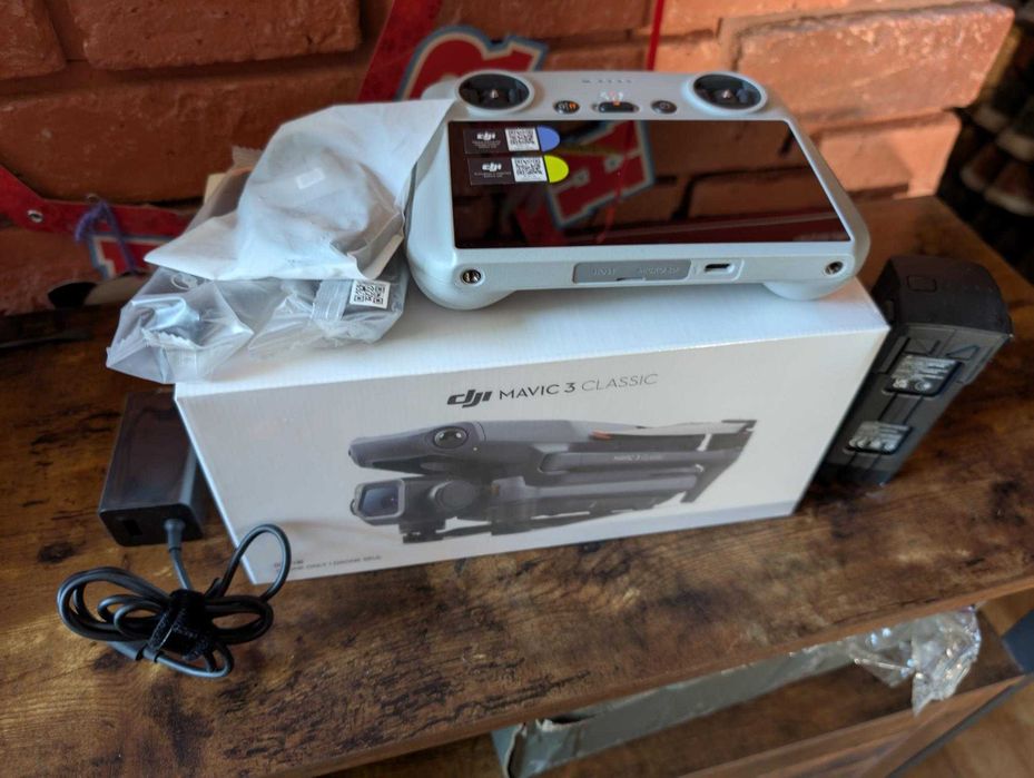 dron DJI Mavic 3 Classic RC