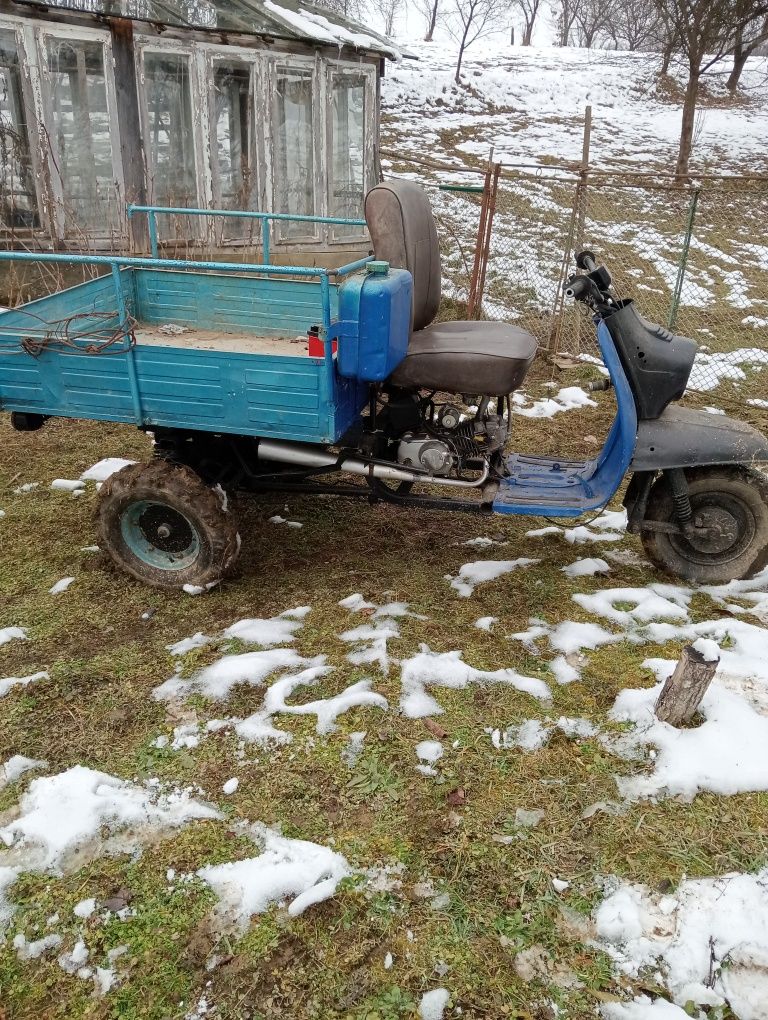 Квадроцикл 4х4 повний