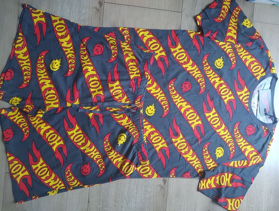 Nowa bawełniana piżama męska marki  Hot Wheels rozmiar M.