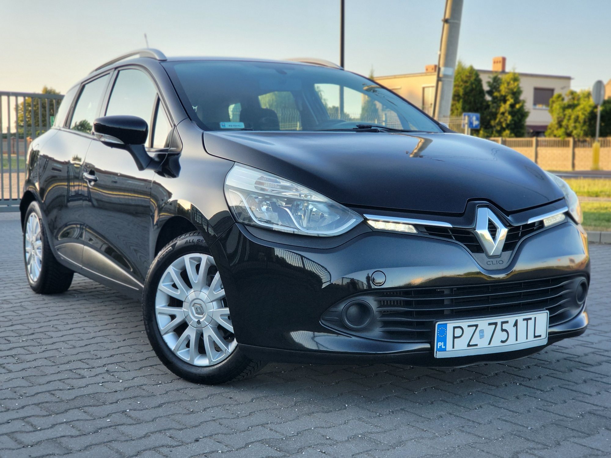 Renault Clio IV Grandtour 1.5 DCI 2015r - Tablet - Klima - Stan Bdb -