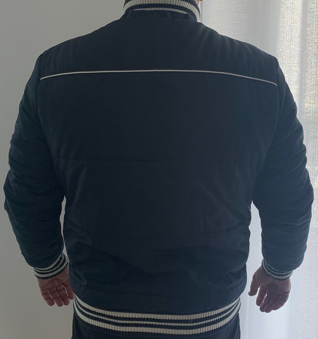 Blusão Azul Bom estado. 20€