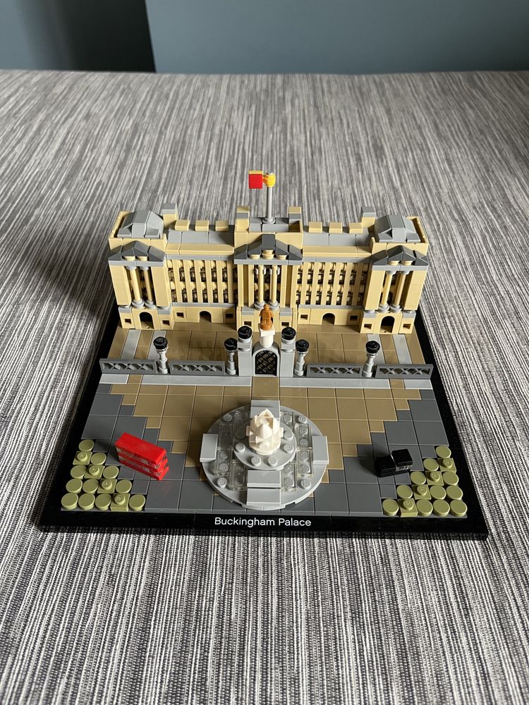 Lego Architecture Buckingham Palace