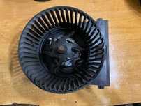WENTYLATOR DMUCHAWA CZARNA NAWIEWU VW SKODA DACIA NISSAN