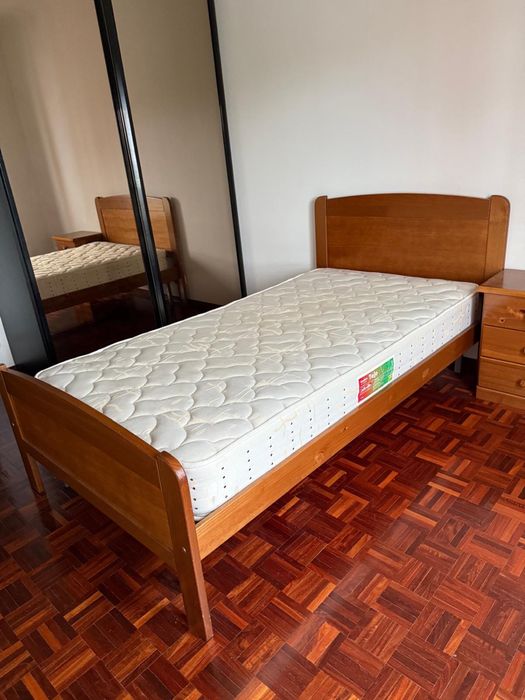 Cama individual madeira maciça - urgente/despachar