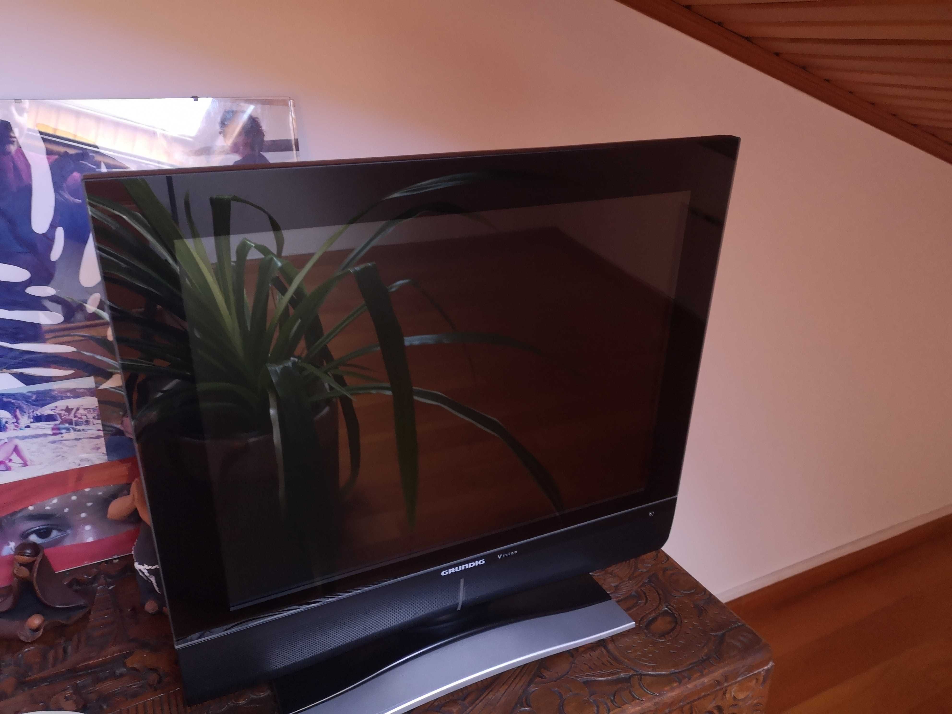 Vendo TV marca Grundig