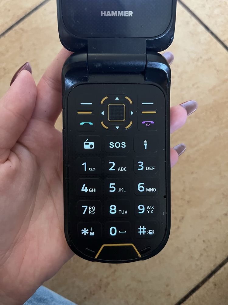 telefon hammer bow+ z klapką czarny wodoodporny