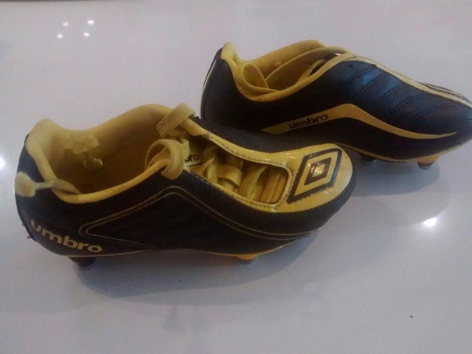 Korki Umbro 28,5