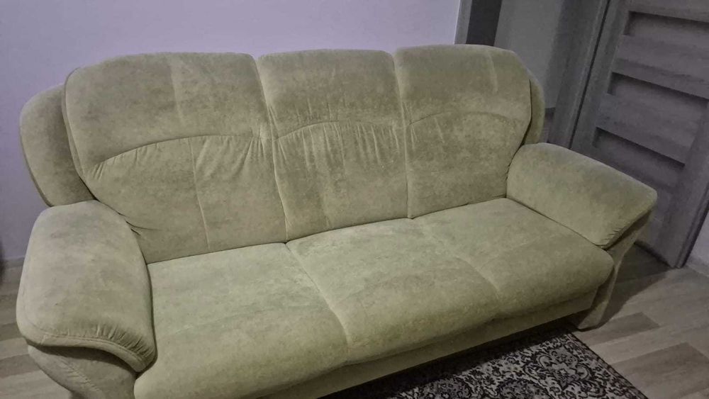 sprzedam wypoczynek używany, kanapa plus dwa fotele
