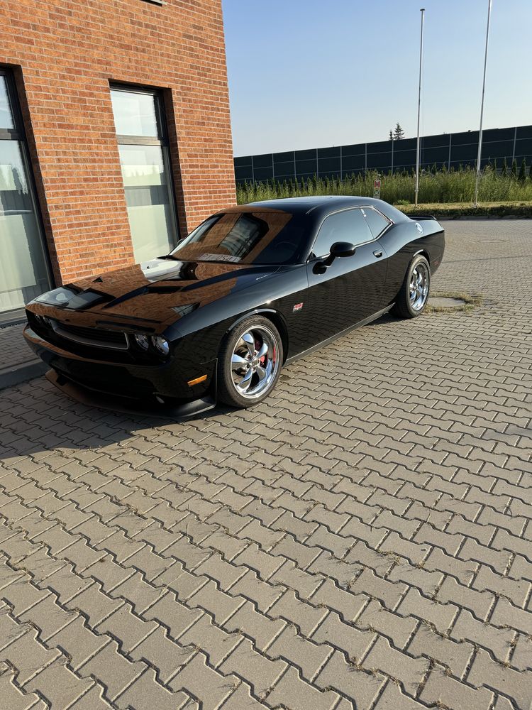 Dodge Challenger 6,4 SRT + Kompresor